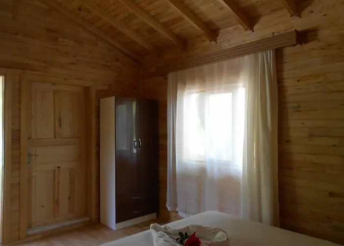 מלון Fire Çıralı