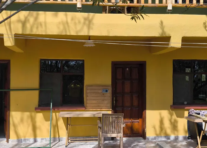 מלון Fire Çıralı